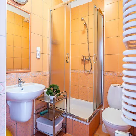Guest house U Gorgona - Zeglarska 18 *