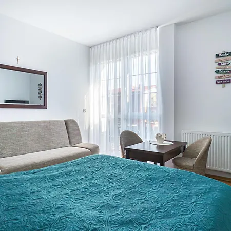 Guest house U Gorgona - Zeglarska 18 *