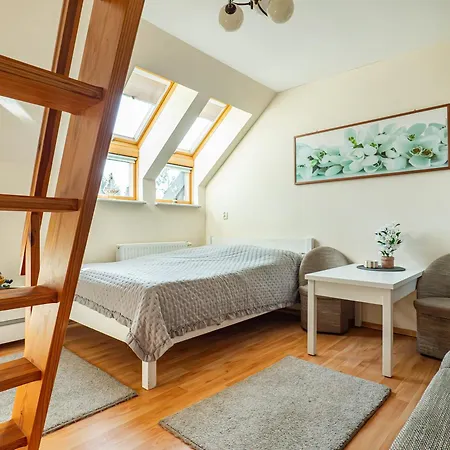 U Gorgona - Zeglarska 18 Guest house Dzwirzyno