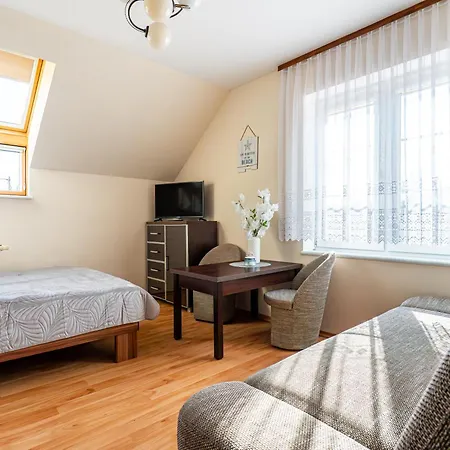U Gorgona - Zeglarska 18 Guest house *