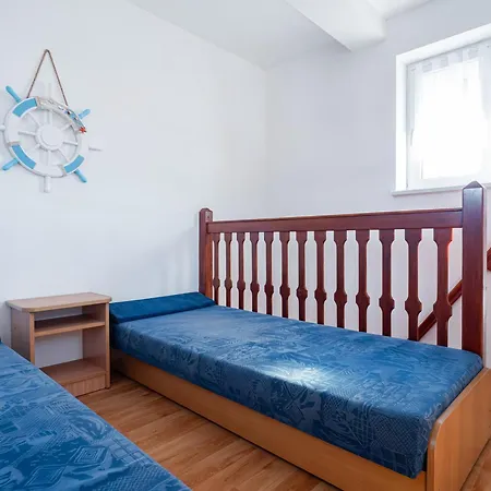 Guest house U Gorgona - Zeglarska 18 Dzwirzyno