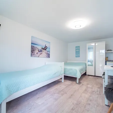 Guest house U Gorgona - Zeglarska 18 *