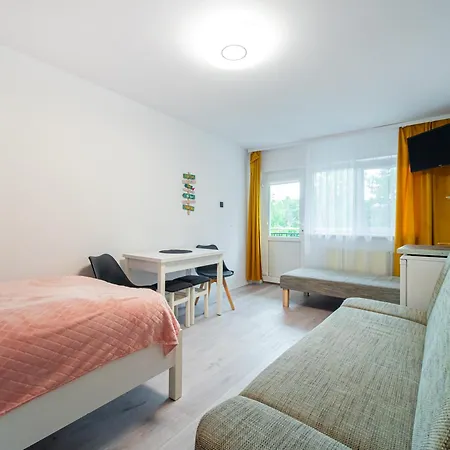 U Gorgona - Zeglarska 18 Guest house Dzwirzyno