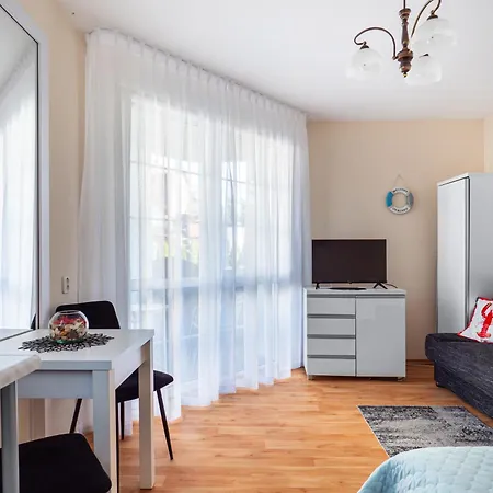 U Gorgona - Zeglarska 18 Guest house Dzwirzyno
